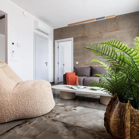 아파트 F-apartments - Emperor Size Bed, Center, Contactless