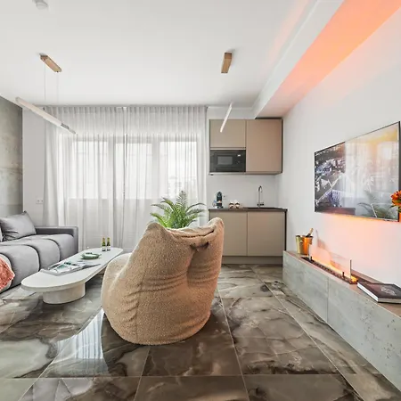 Апартаменты F-apartments - Emperor Size Bed, Center, Contactless Тарту