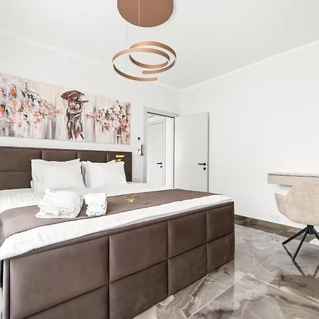 F-apartments - Emperor Size Bed, Center, Contactless Tartu