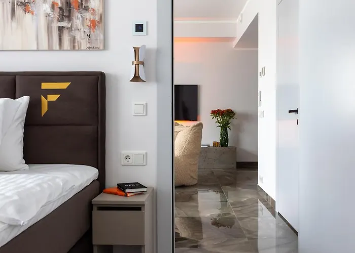 F-apartments - Emperor Size Bed, Center, Contactless דירה טרטו